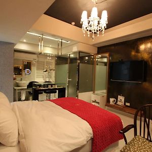 February Boutique Hotel Apsan